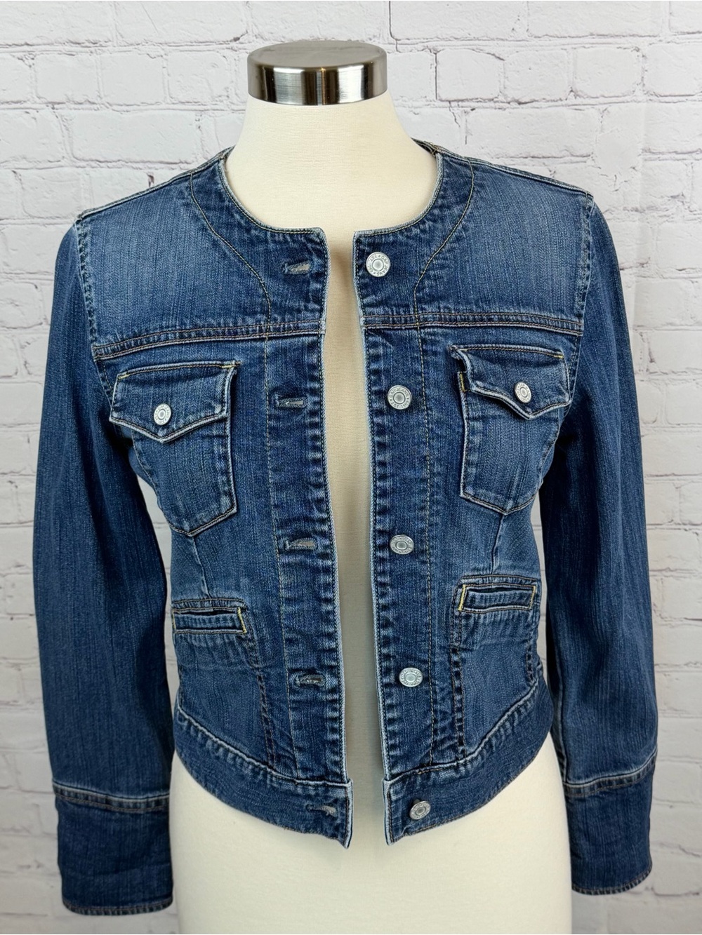 GAP Stretch Y2K Vintage Women's Mid Wash Blue Collarless Denim Jacket Small